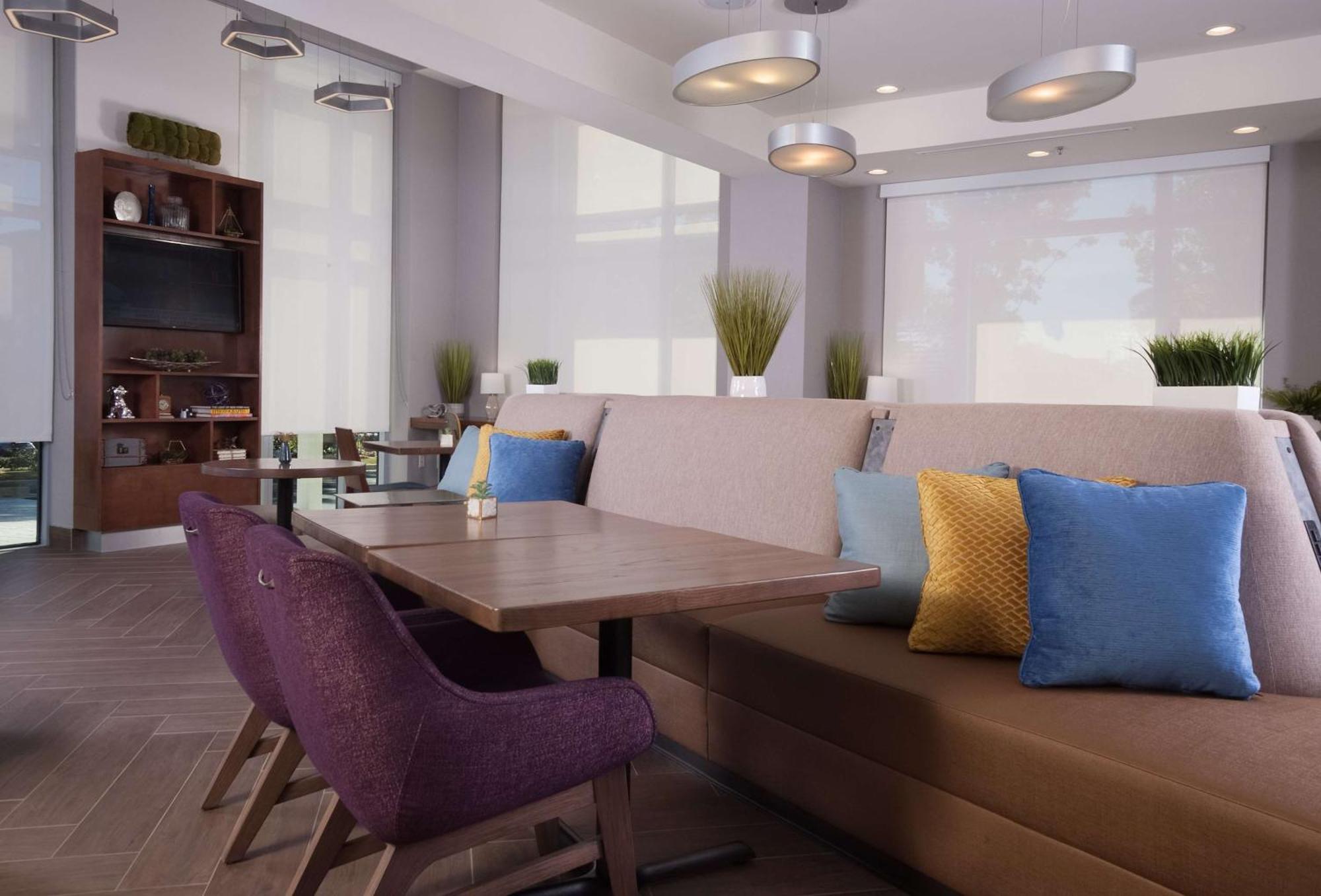 Home2 By Hilton Atlanta Perimeter Center 3*